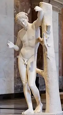 Apollon Sauroctone. Marbre de Paros, Ier siècle EC, d'après un original de Praxitèle, v. 350. H. 1,49 m, sans la plinthe. Louvre