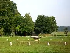 Le carrefour de la table d'Apremont, moins connu que le carrefour de la table de Montgrésin à Orry-la-Ville.