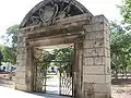 Porte principale de la caserne des Guardes espagnols, resituée aujourd'hui dans un jardin public proche à Aranjuez.