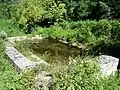 La fontaine-lavoir de la Hontière (août 2014).