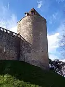 Le donjon du château (avril 2013).