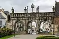 L'arc de triomphe.