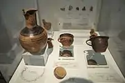 Vases à inscriptions. Cruche à g. v. 730-20.Musée national archéologique d'Athènes