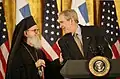 Le président George W. Bush avec l'archevêque Demetrios, en 2007.