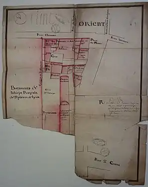 Plan de l'église dans son quartier au XVIIIe siècle.