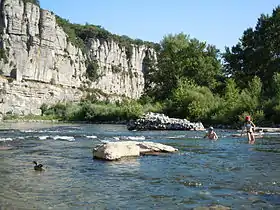 Image illustrative de l’article Vallée de l'Ardèche de Vogüé à Balazuc