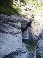 Les gorges d'Ardo entre le Rifugio 7º Alpini et Bolzano Bellunese.