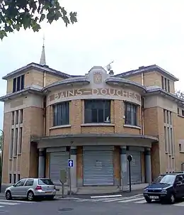 Bâtiments municipaux de la cité-jardin d'OrgemontAnciennes écoles de filles, de garçons et maternelle ; bains-douches