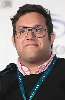 Ari Stidham dans le rôle de Sylvester Dodd