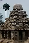 Mahabalipuram, VIIe siècle. Le temple monolithe (râtha) d'Arjuna.