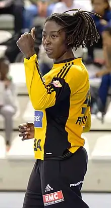 Armelle Attingré en 2016 sous le maillot d'Issy Paris.