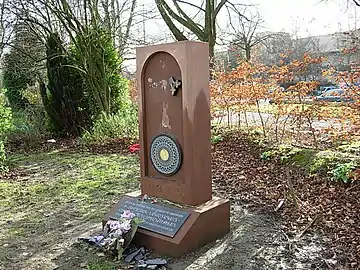 Monument commémoratif du génocide arménien profané à Cardiff (pays de Galles) en 2008