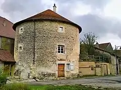 La tour de la dîme.