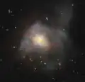 Image composite des observations des télescopes spatiaux James Webb et Hubble.