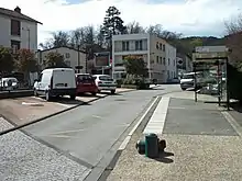 Arrêt de bus place de la Farge