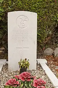 Tombe de soldat allié.