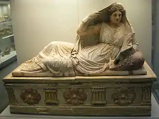 Sarcophage de Thanunia Seianti, marbre peint, Chiusi, -150.