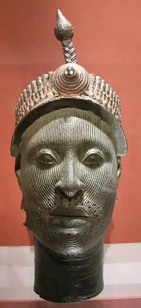 Tête d'Ife exposée au British Museum,dont la fiche est la suivante :