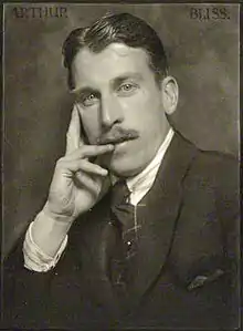 photo : portrait d'Arthur Bliss