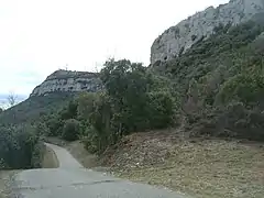 Regard en arrière après une violente bosse entre deux lacets avant le col du Bourricot.