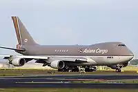 Boeing 747-400F avec ancienne livrée