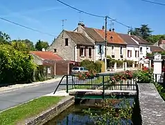 Asnières-sur-Oise (95), hameau de Baillon, rue des Marais