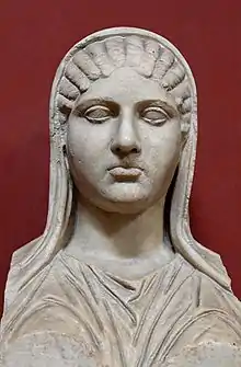 Statue d'Aspasie de Milet, compagne de Périclès.