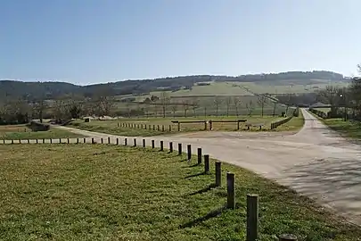 Le coteau de la Tournelle à l’est, vu du bourg.