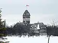 Parc Assiniboine : le Pavillon en hiver.