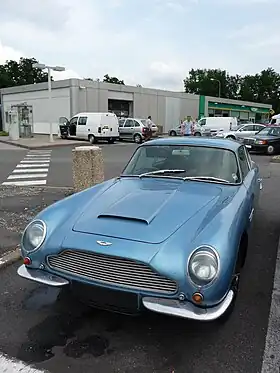 Aston Martin DB6