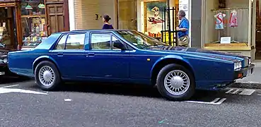 Aston Martin Lagonda Série 2 (1976)