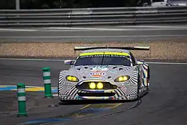 Aston Martin V8 Vantage GTE aux 24 Heures du Mans 2015.