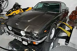 Aston Martin V8 de Tuer n'est pas jouer (1987)