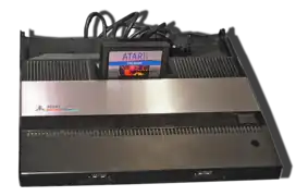 La console de jeu Atari 5200.