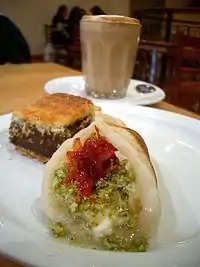 Qatayef et Ma'mul