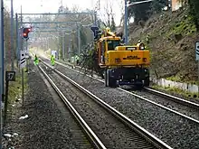 Abattage des arbres des talus gare de Saint-Job.