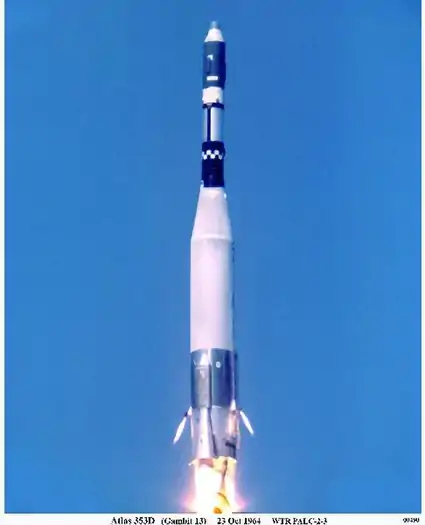 Un lanceur Atlas-Agena D avec un satellite KH-7.