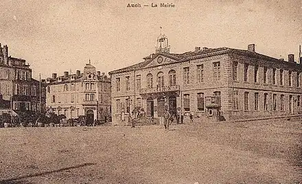 L'hôtel de ville au début du XXe siècle