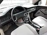 Intérieur de l'Audi 100 (noir)