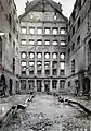 L'hôtel de ville en 1944, après le déblaiement des débris des bombardements