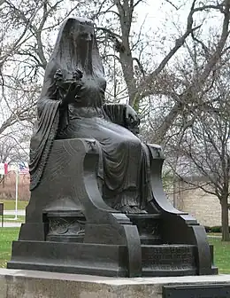 photo d'une statue.