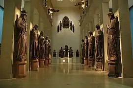 Galerie des prophètes de la cathédrale.