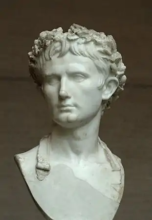 « Auguste Bevilacqua », buste de l'empereur portant la couronne civique