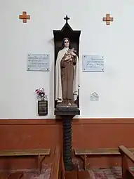 Statue de Sainte Thérèse de l'Enfant-Jésus.