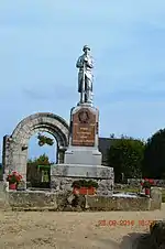 Monument aux morts d'Auriac