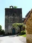 La façade occidentale de l'église Saint-Étienne.