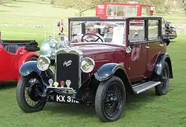 Sixteen avec carrosserie Tickford par Salmons 1929