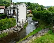 À Vercuères (Laroquevieille).