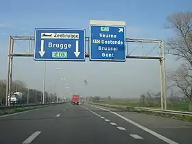 Fin de l'A17 à l'échangeur de Bruges.