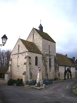 Vue nord-ouest de l'église (sept. 2006)